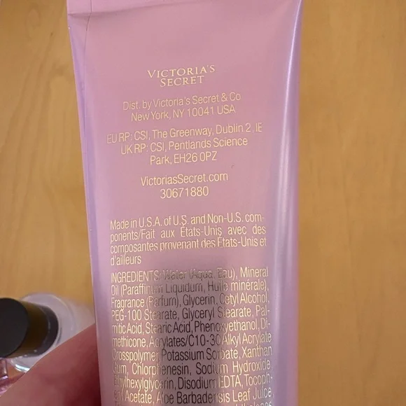 VS Bombshell trio Set shimmer body mist, fine lotion - Picture 4 of 14